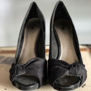 Women’s black open toe heels